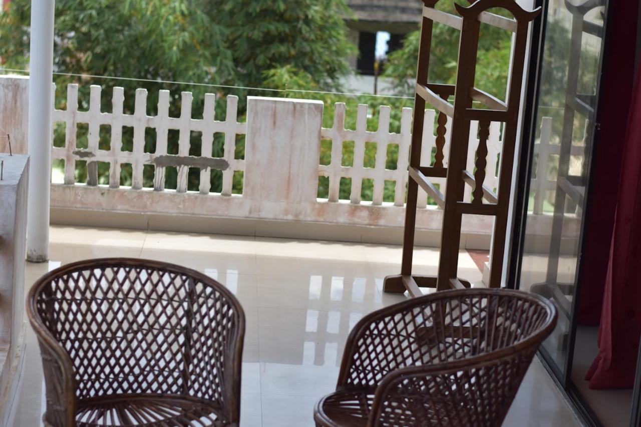Packbag Beach Hotel Kovalam Eksteriør bilde
