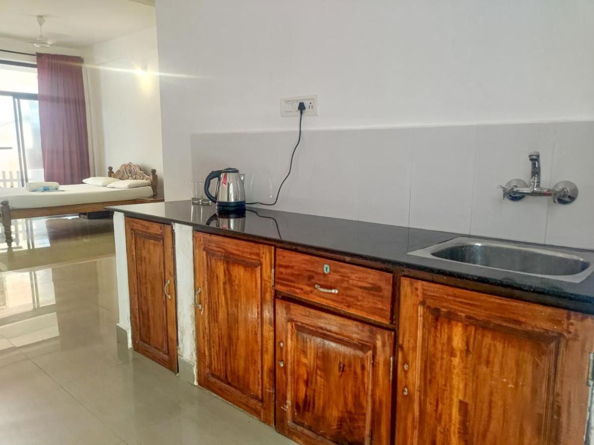 Packbag Beach Hotel Kovalam Eksteriør bilde