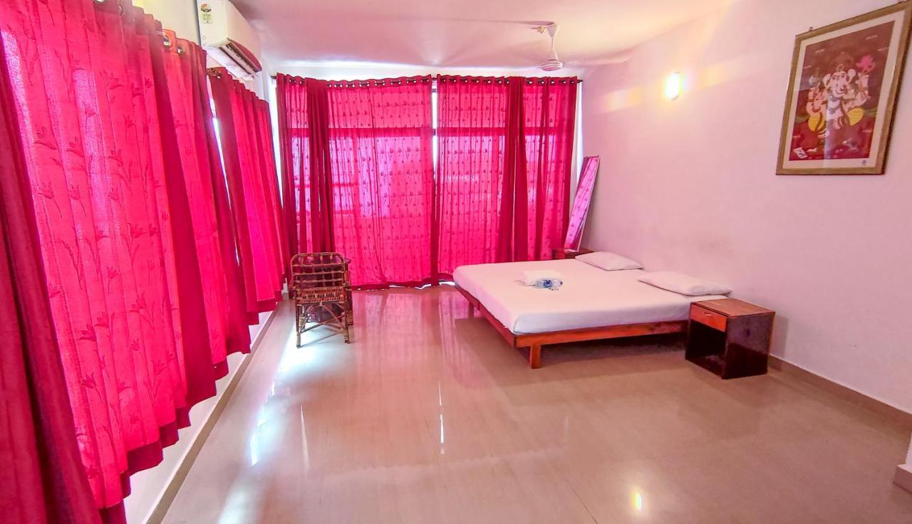 Packbag Beach Hotel Kovalam Eksteriør bilde