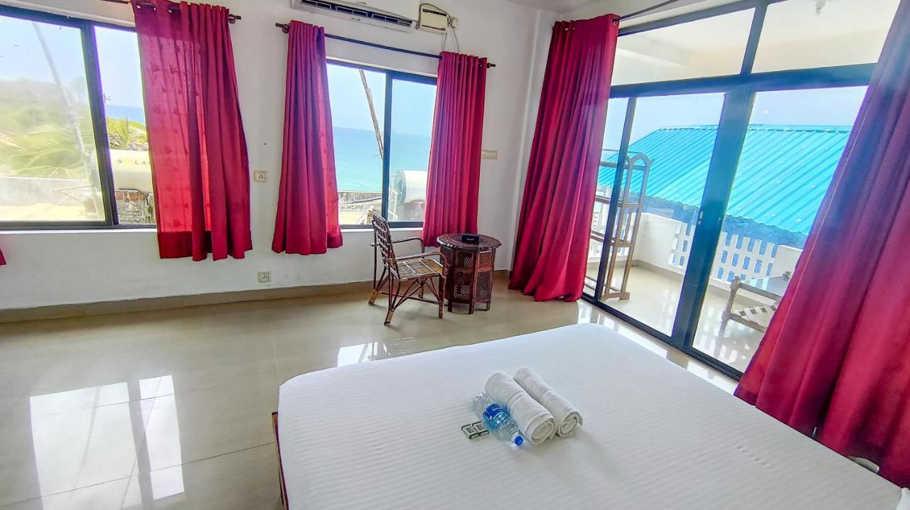 Packbag Beach Hotel Kovalam Eksteriør bilde